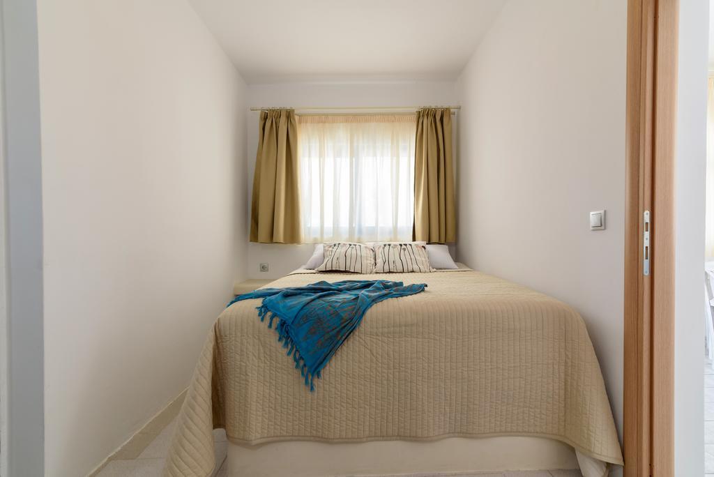 Villa George Santorini Perivolos  Room photo