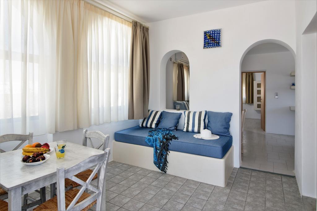 Villa George Santorini Perivolos  Room photo