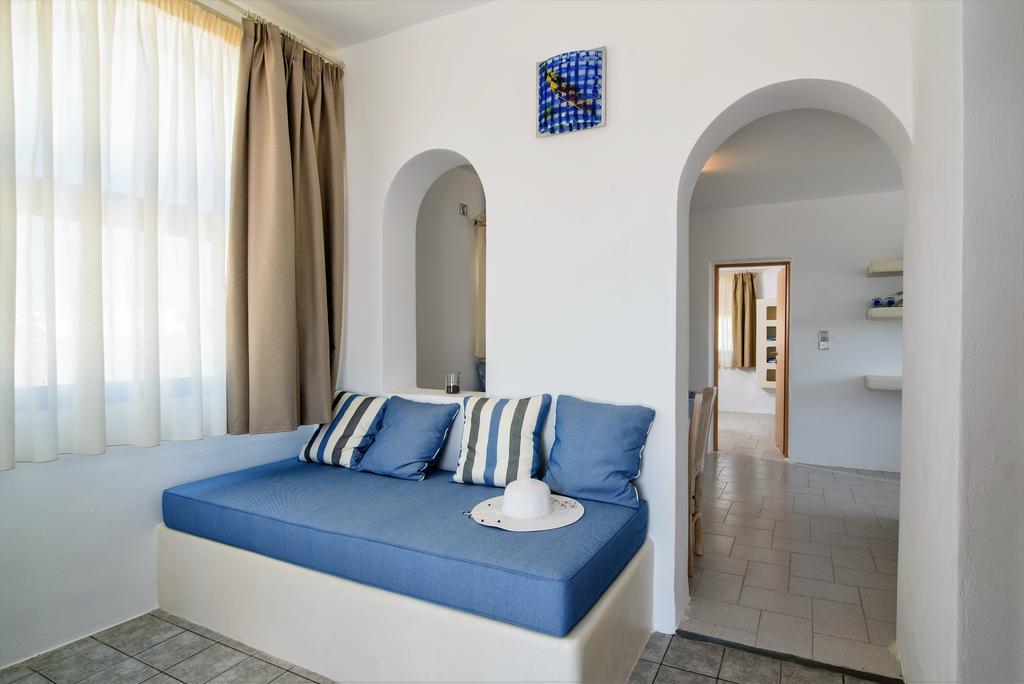 Villa George Santorini Perivolos  Room photo