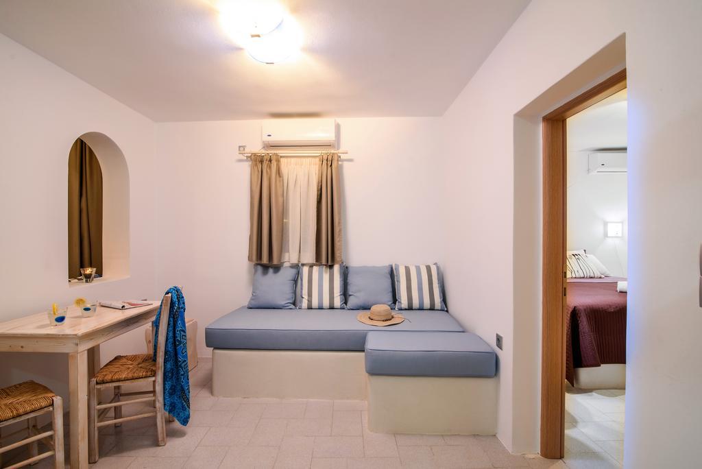 Villa George Santorini Perivolos  Room photo